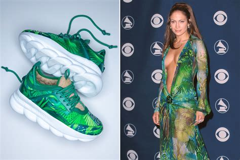 j lo abito verde versace|jennifer lopez green versace.